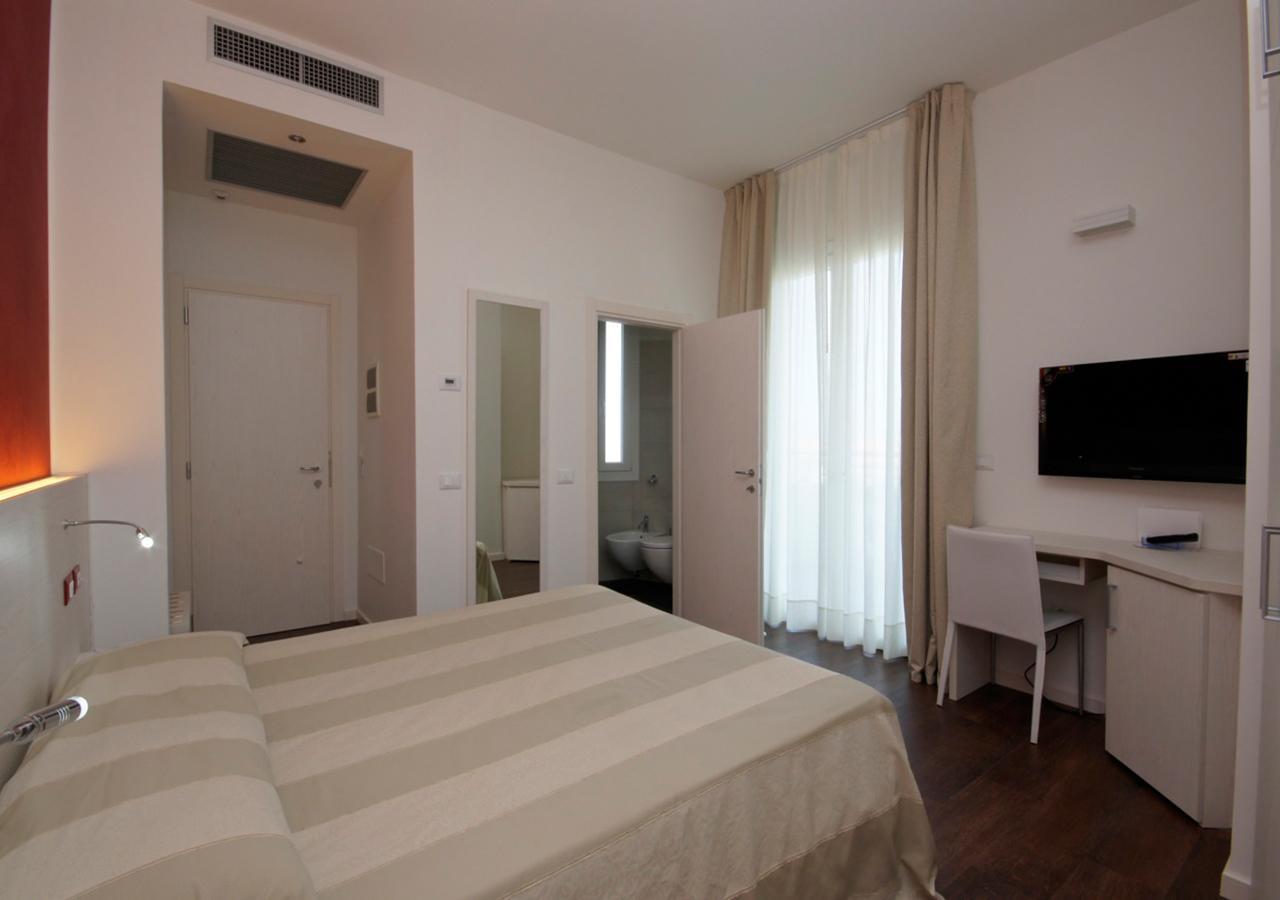 Hotel Aragosta Cattolica Dış mekan fotoğraf